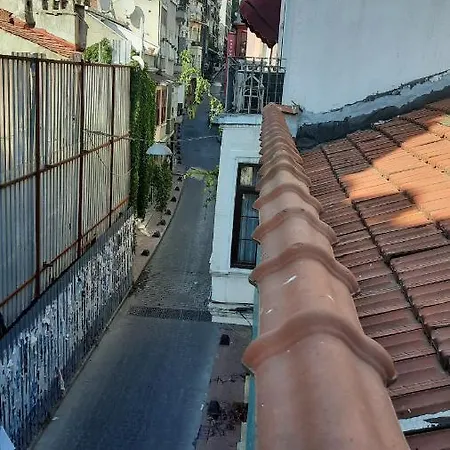 Stone House At Cukur Cuma. Cihangir, Beyoglu Istanbul Appartement