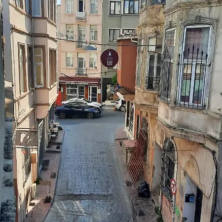 Stone House At Cukur Cuma. Cihangir, Beyoglu Istanbul